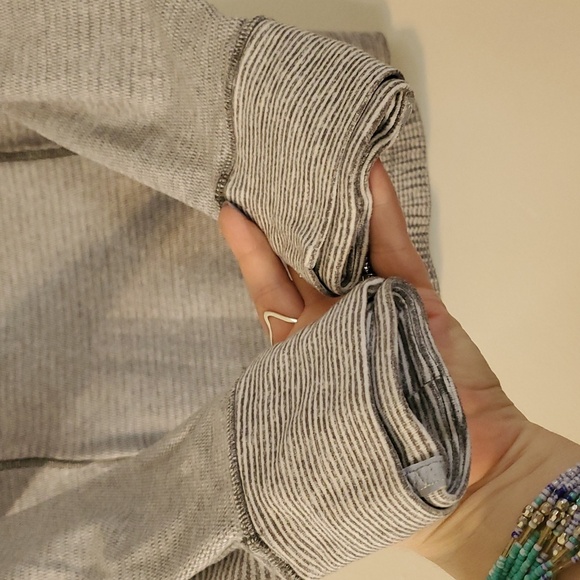 Lululemon Womens Think Fast Hoodie Size 6 Heathered Slate/Tonka Stripe Reflectiv - Picture 9 of 13